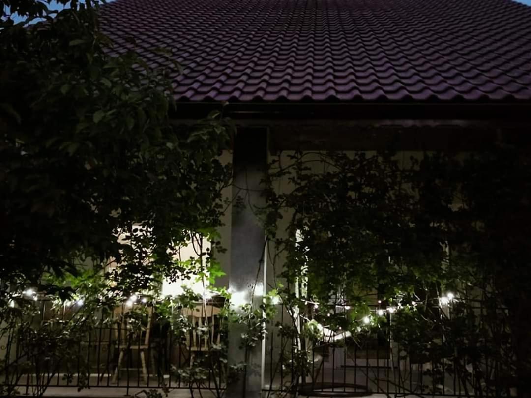 Casa File De Poveste Târgu Jiu Esterno foto